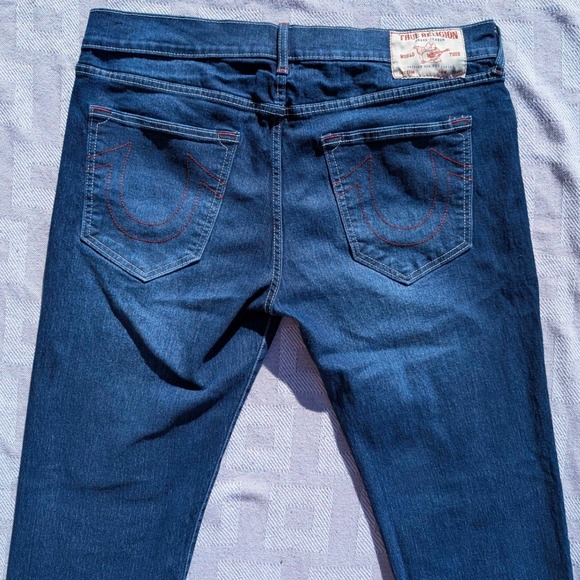 True Religion Rocco Relaxed Skinny Men Dark Wash Jeans Size 36x31 - Picture 7 of 8